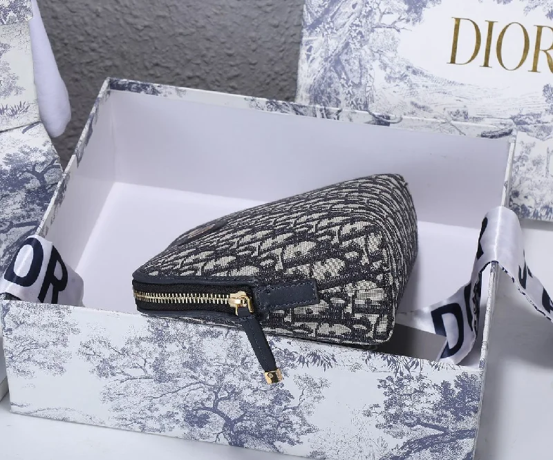 Christian Dior 30 Montaigne Beauty Pouch