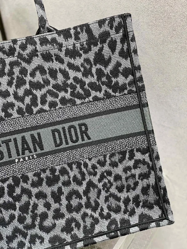 WF - Dior Bag - 452