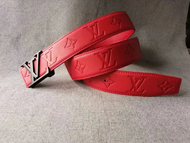 Red belt black buckle