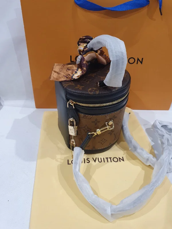 Louis Vuitton Bucket Bag with free Twilly